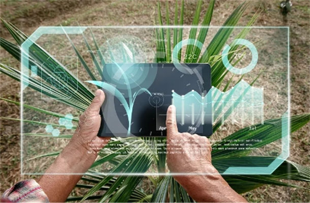 彩色顯示觸摸屏對(duì)農(nóng)機(jī)行業(yè)的好處 彩色顯示觸摸屏對(duì)農(nóng)機(jī)行業(yè)的好處