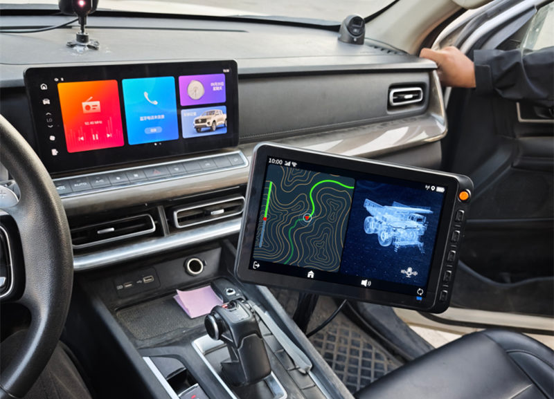 高精度定位車(chē)載平板：智能出行與車(chē)輛管理的革新利器